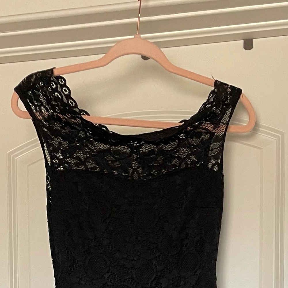 Long lace black dress